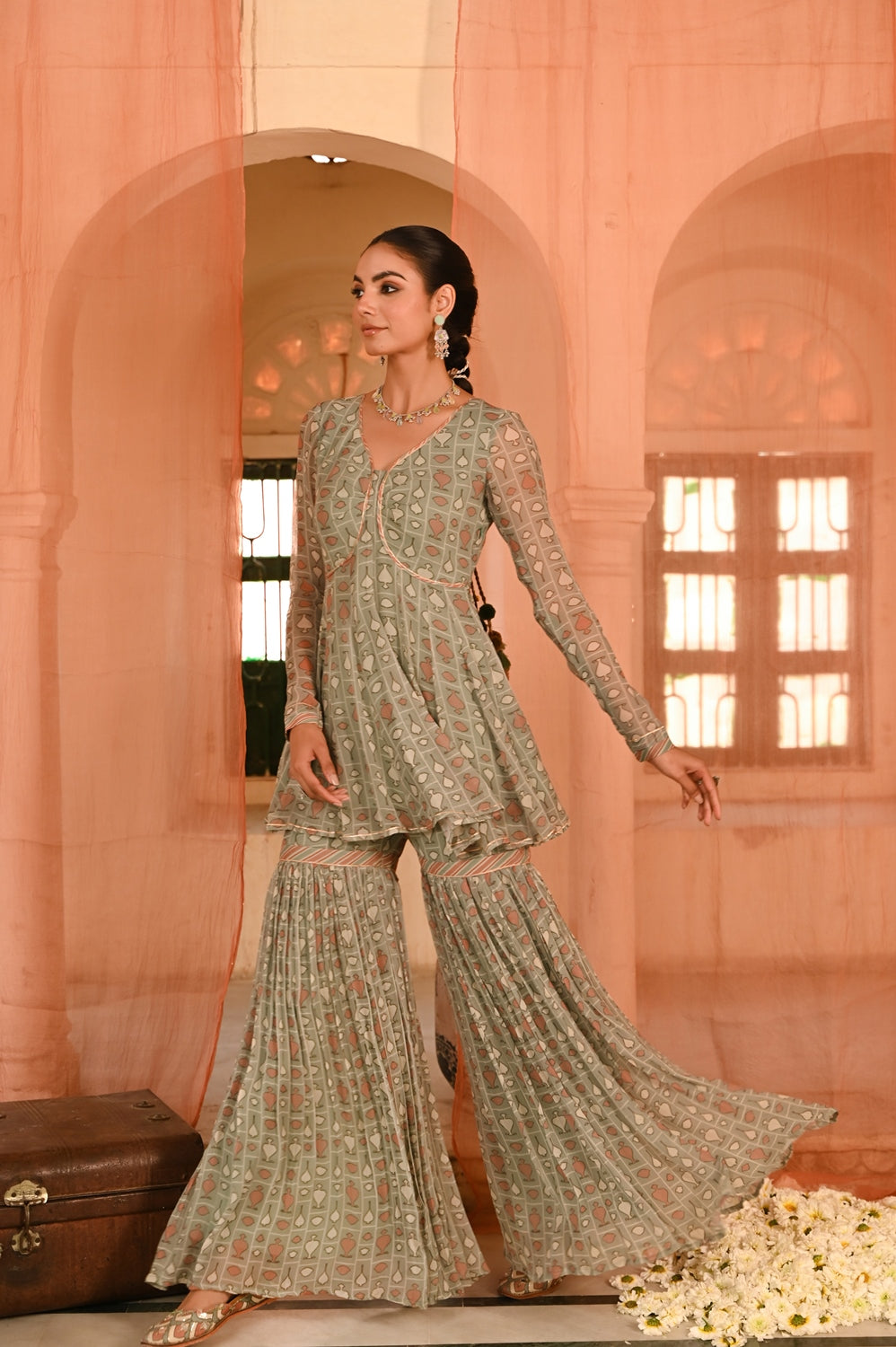 WOMEN'S GREEN CHIFFON  CHANDPOLE GHARARA SET