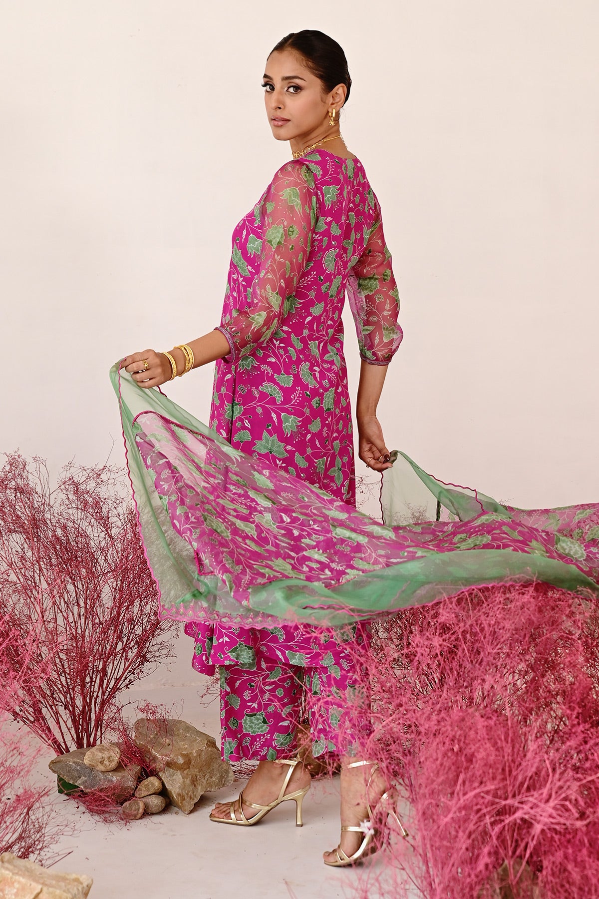 WOMEN'S GREEN AND MAGENTA CREPE & ORGANZA LEELA A-LINE KURTA SET