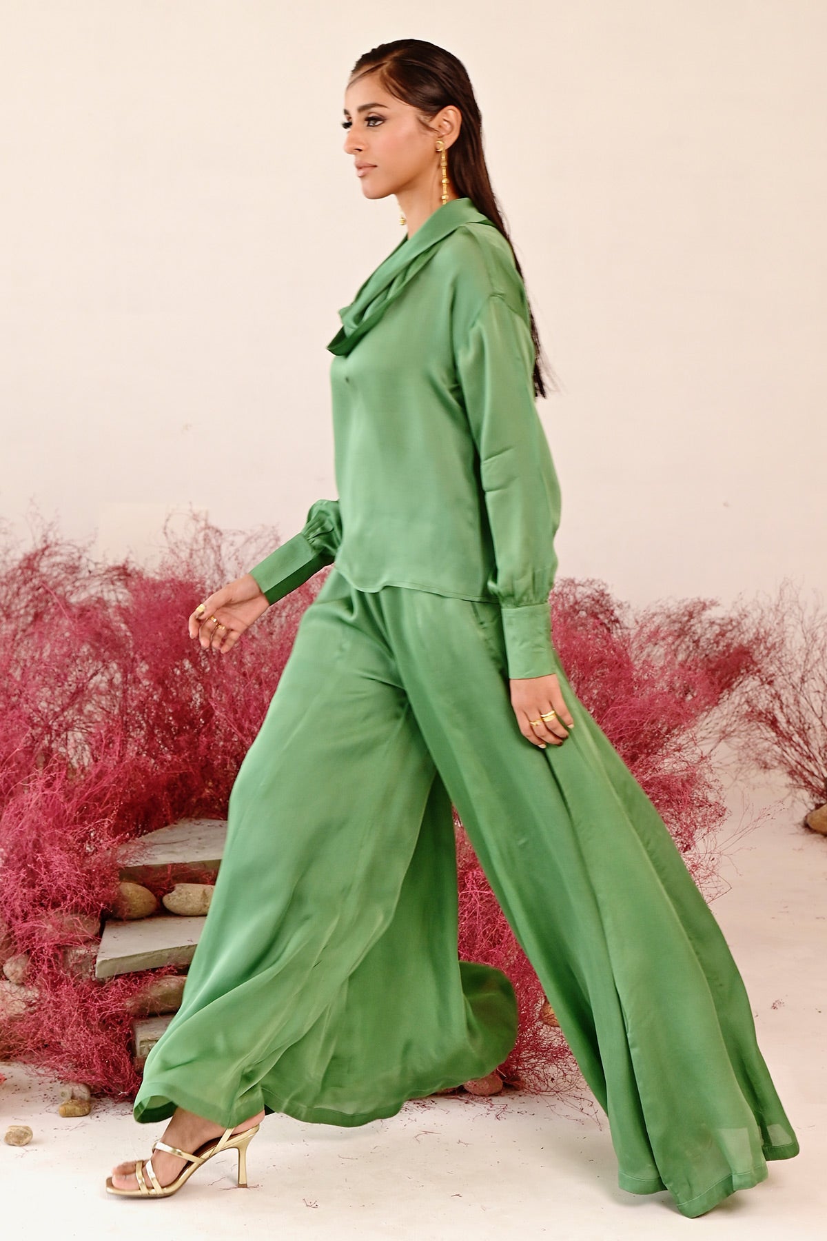 WOMEN'S GREEN SATIN ORGANZA MUSAFIRR CO-ORD SET