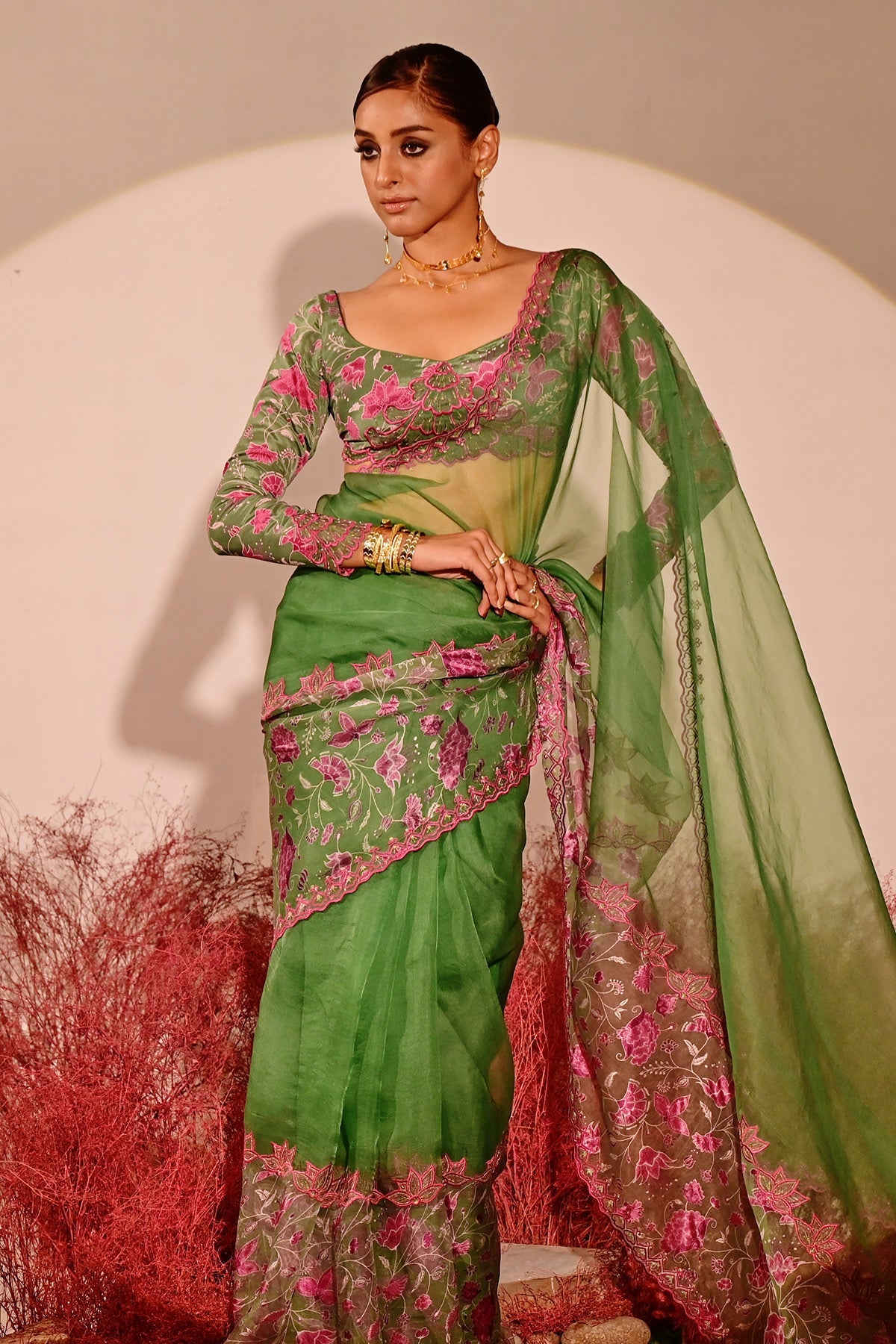 WOMEN'S GREEN AND MAGENTA CREPE & ORGANZA DEVIANA SAREE WITH BLOUSE