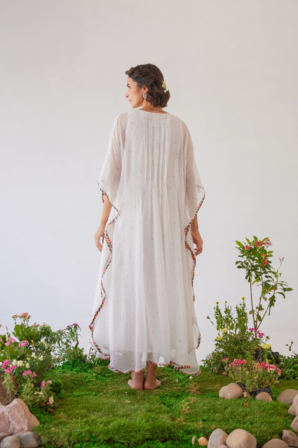 WOMEN'S WHITE CHIFFON RAAHAT KAFTAN