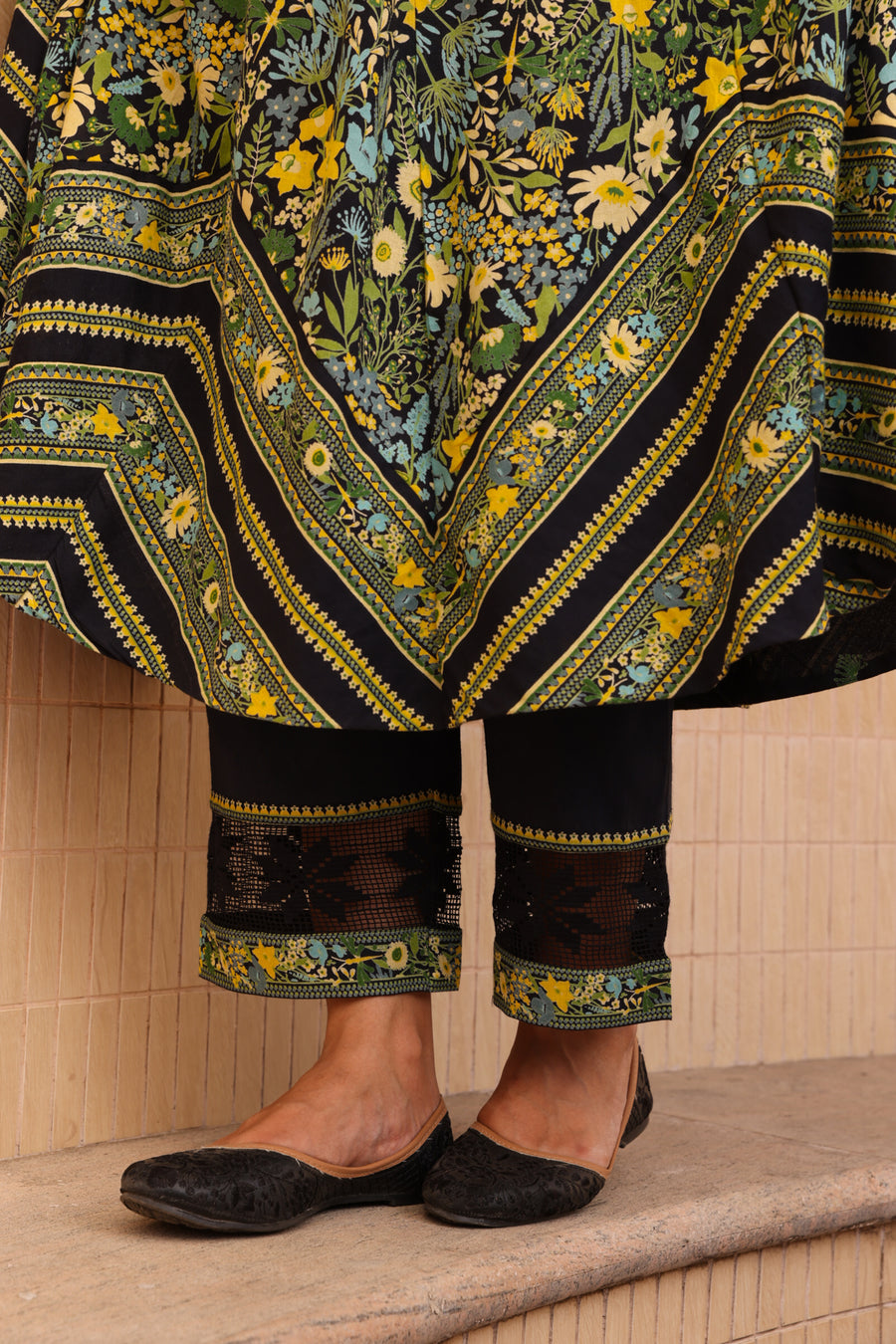 Mirage Anarkali Kurta °