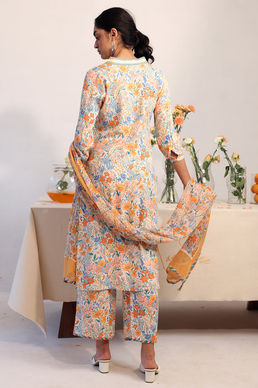 Freesia kurta