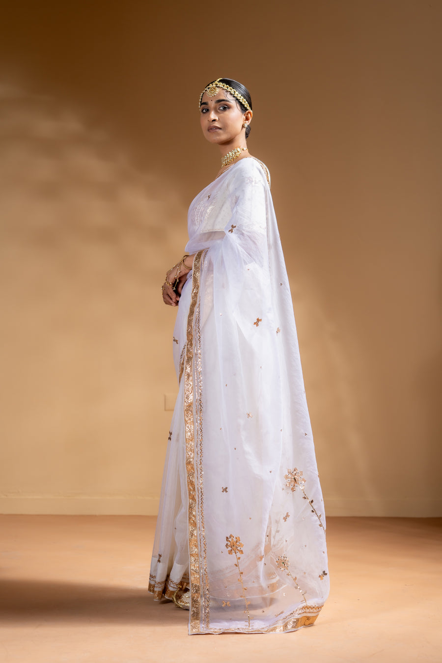MRIDULA SAREE WITH UNSTITCHED BLOUSE