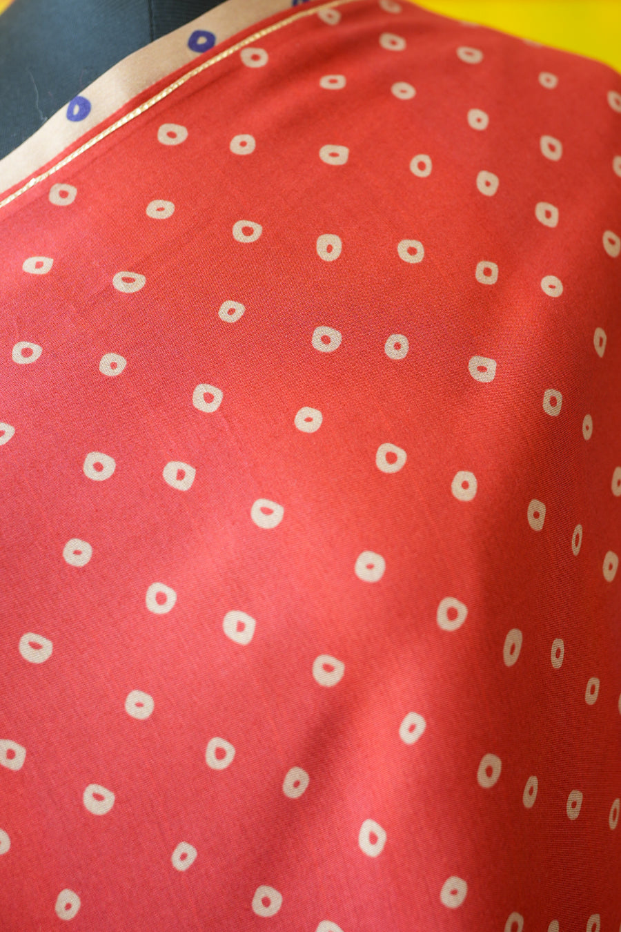 ROSHNI SAREE WITH UNSTITCHED BLOUSE PIECES