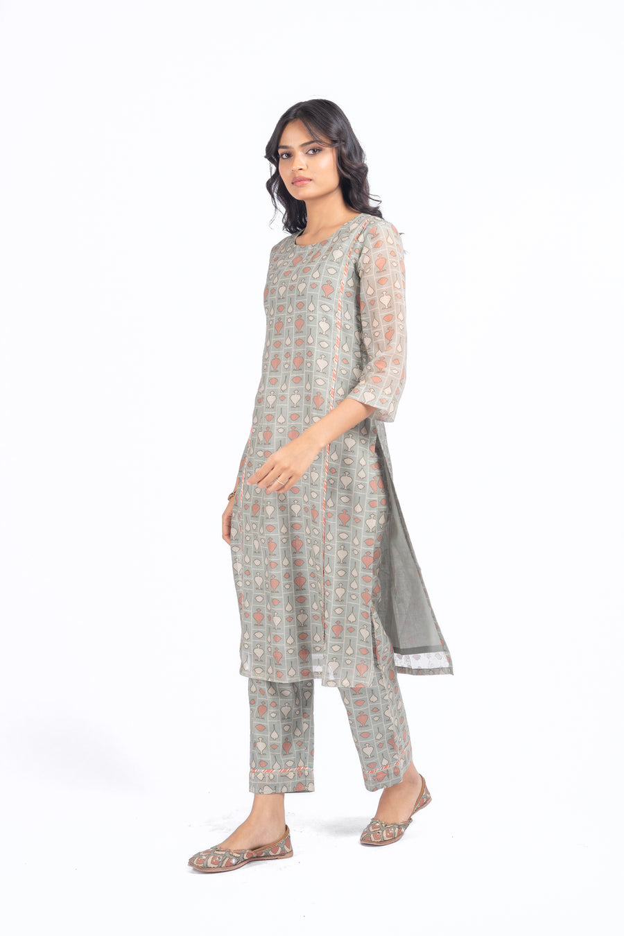 GREEN CHANDERI NEEL KAMAL KURTA SET