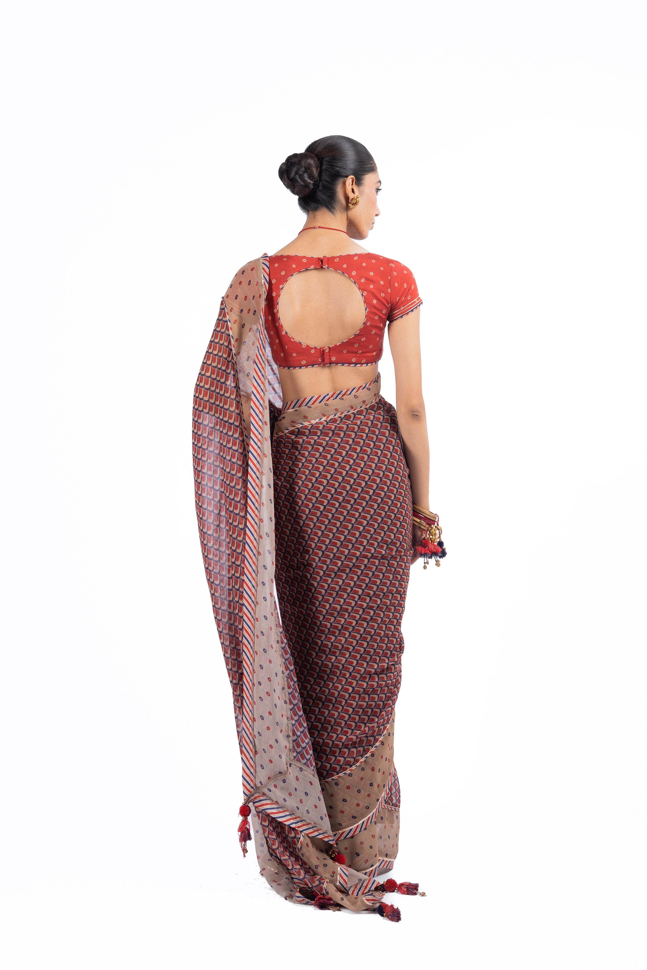 RAGINI SAREE WITH UNSTITCHED BLOUSE