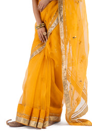 SUNEHRI SAREE WITH UNSTITCHED BLOUSE
