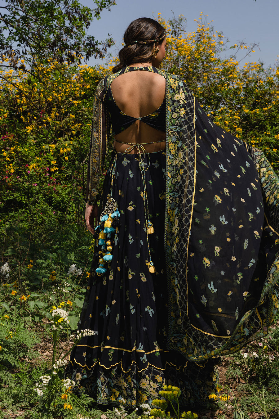 Cosmos Lehenga Set Of 3 °