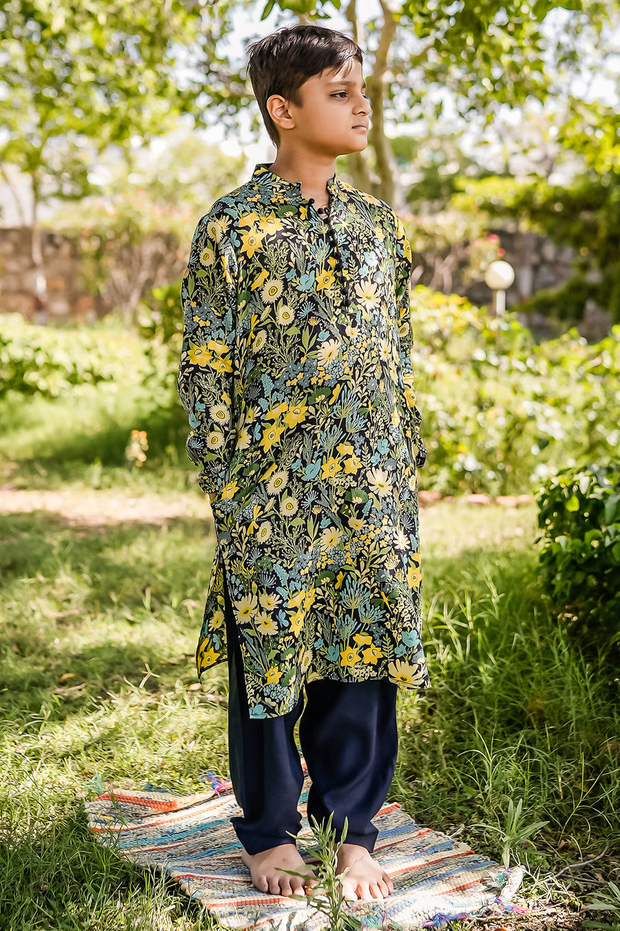 Amias Kurta•
