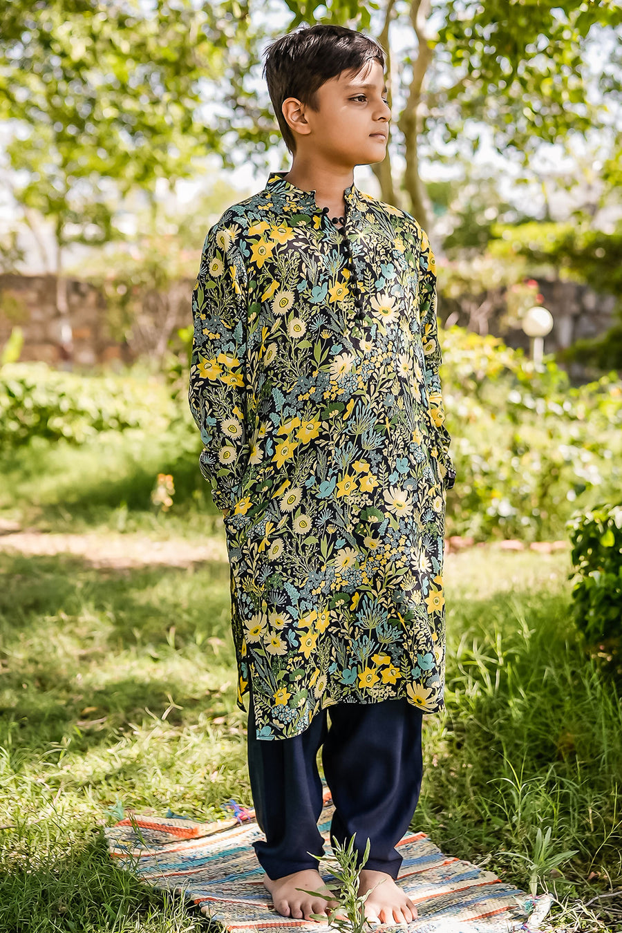 Amias Kurta•