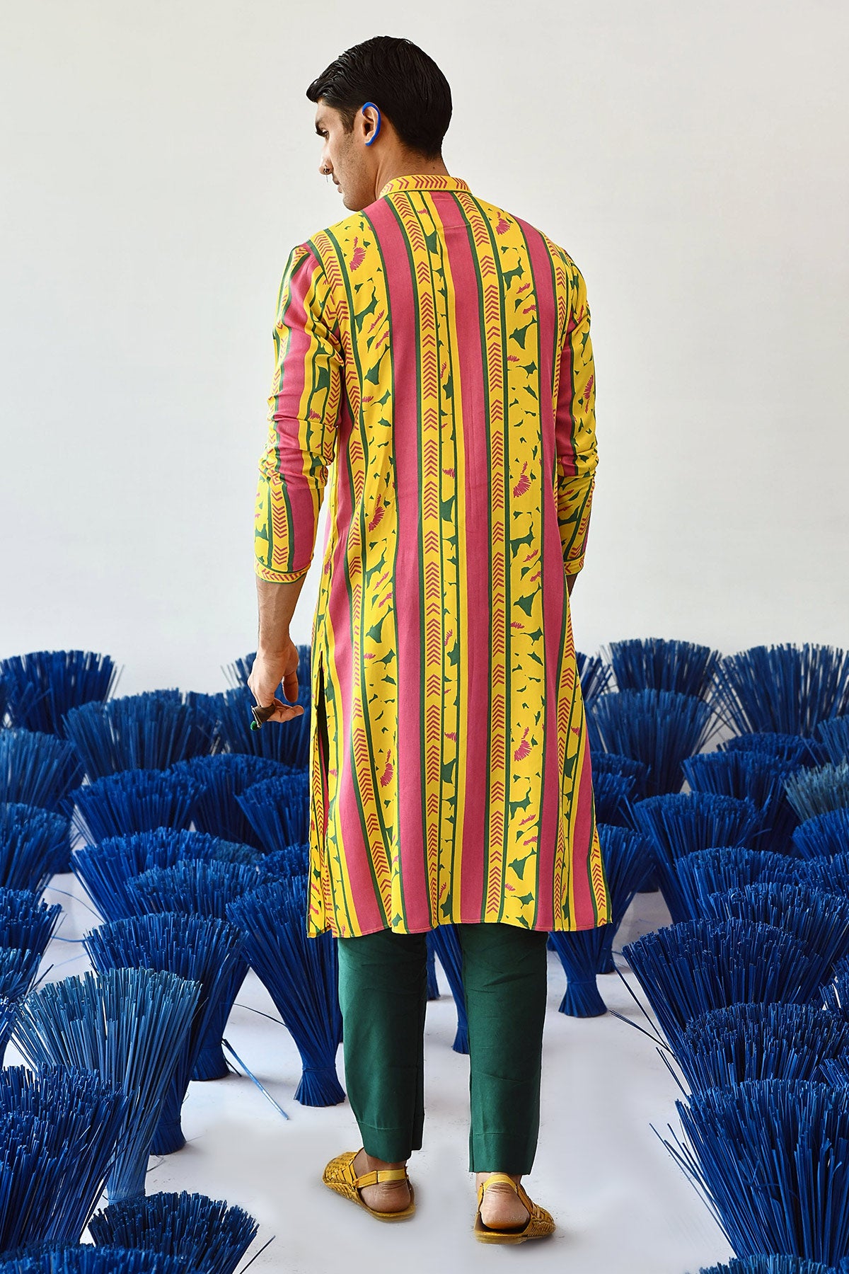 Deewangi Kurta •