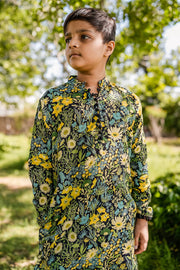 Amias Kurta•