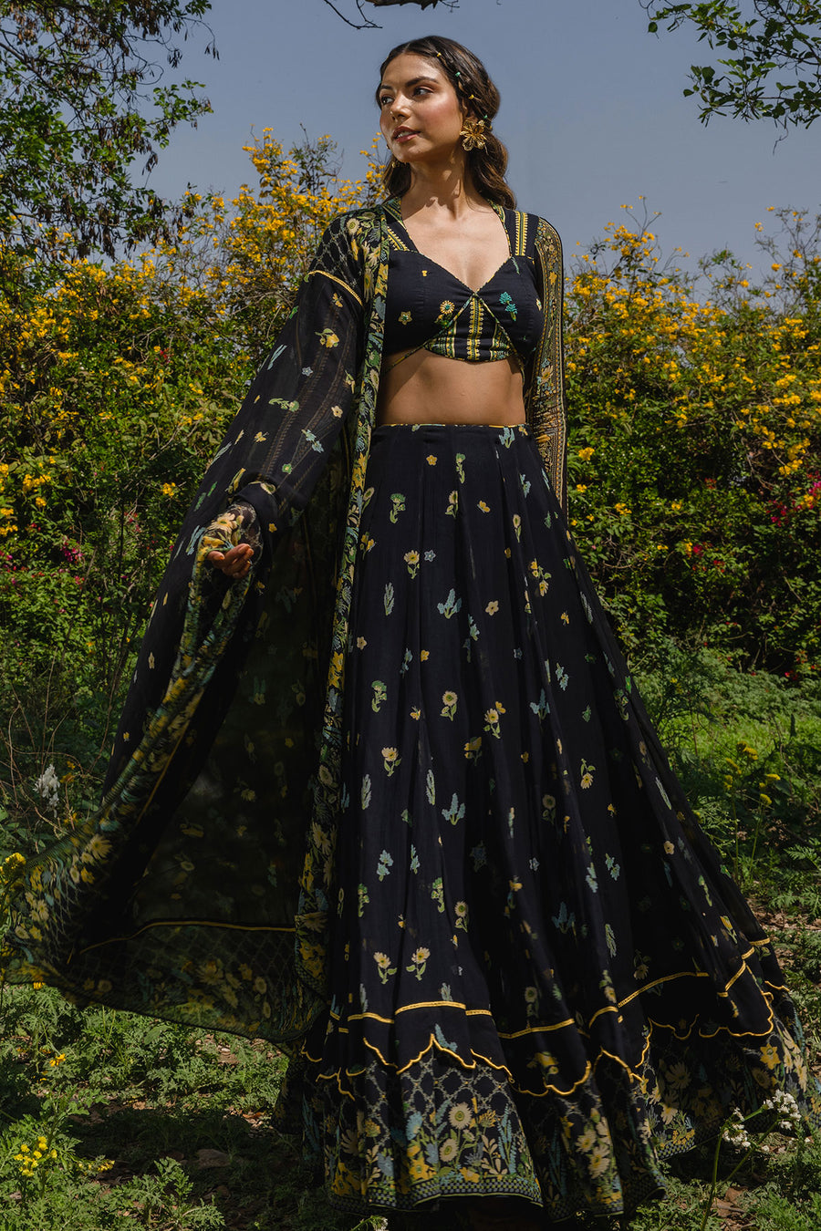 Cosmos Lehenga Set Of 3 °