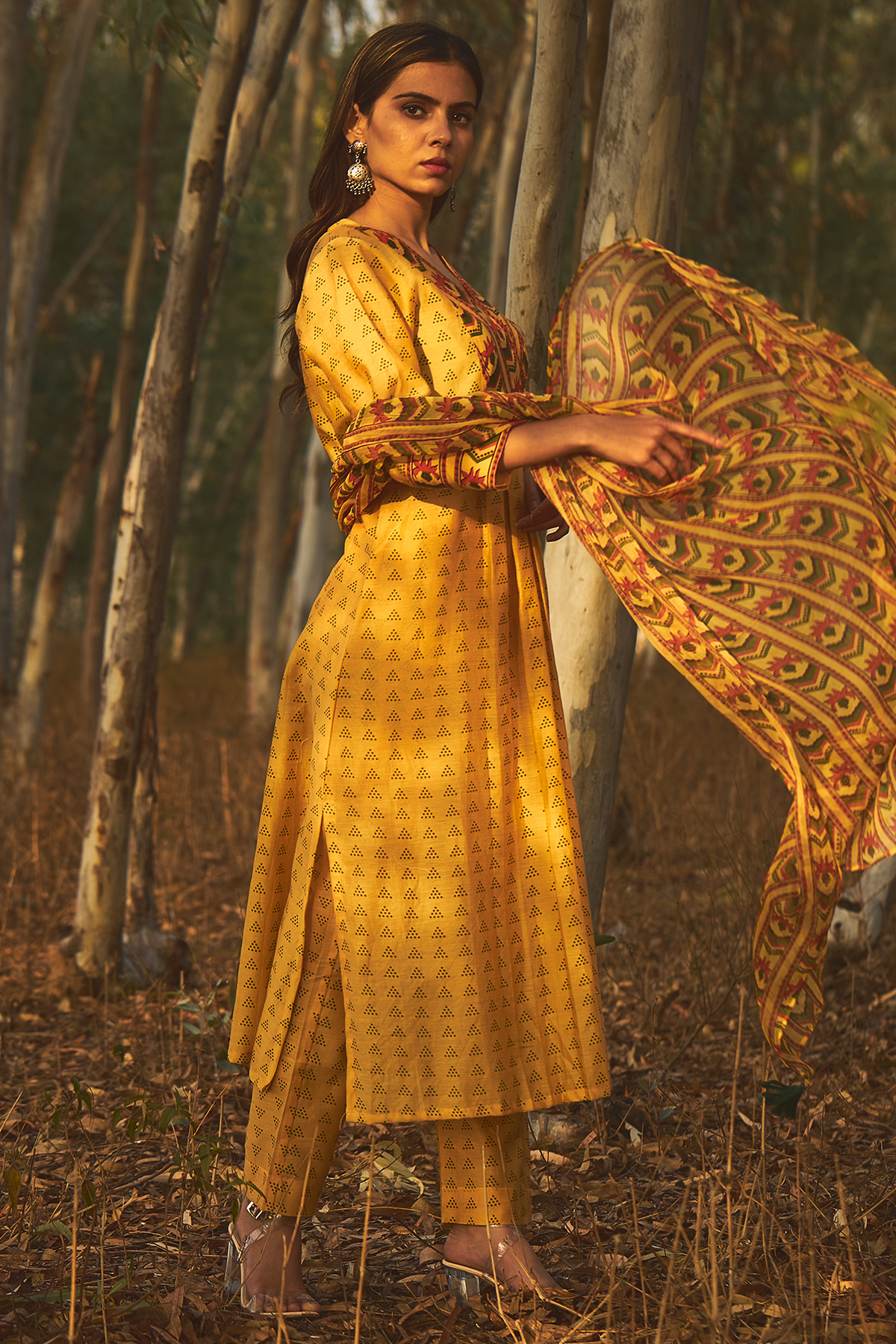 Kaner Stripe Dupatta - Baise Gaba