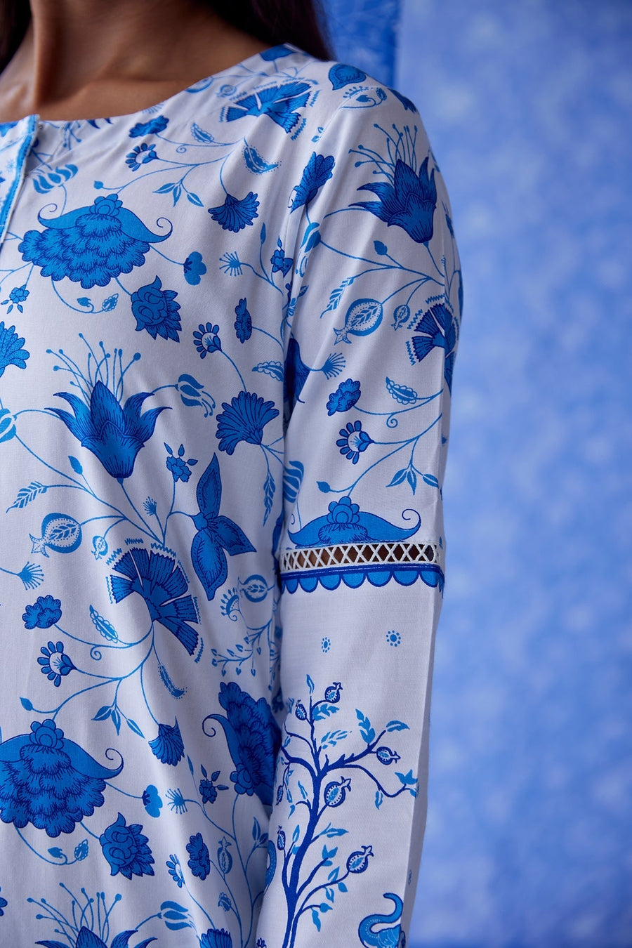 Megh Straight Suit Set Of 3 - Baise Gaba