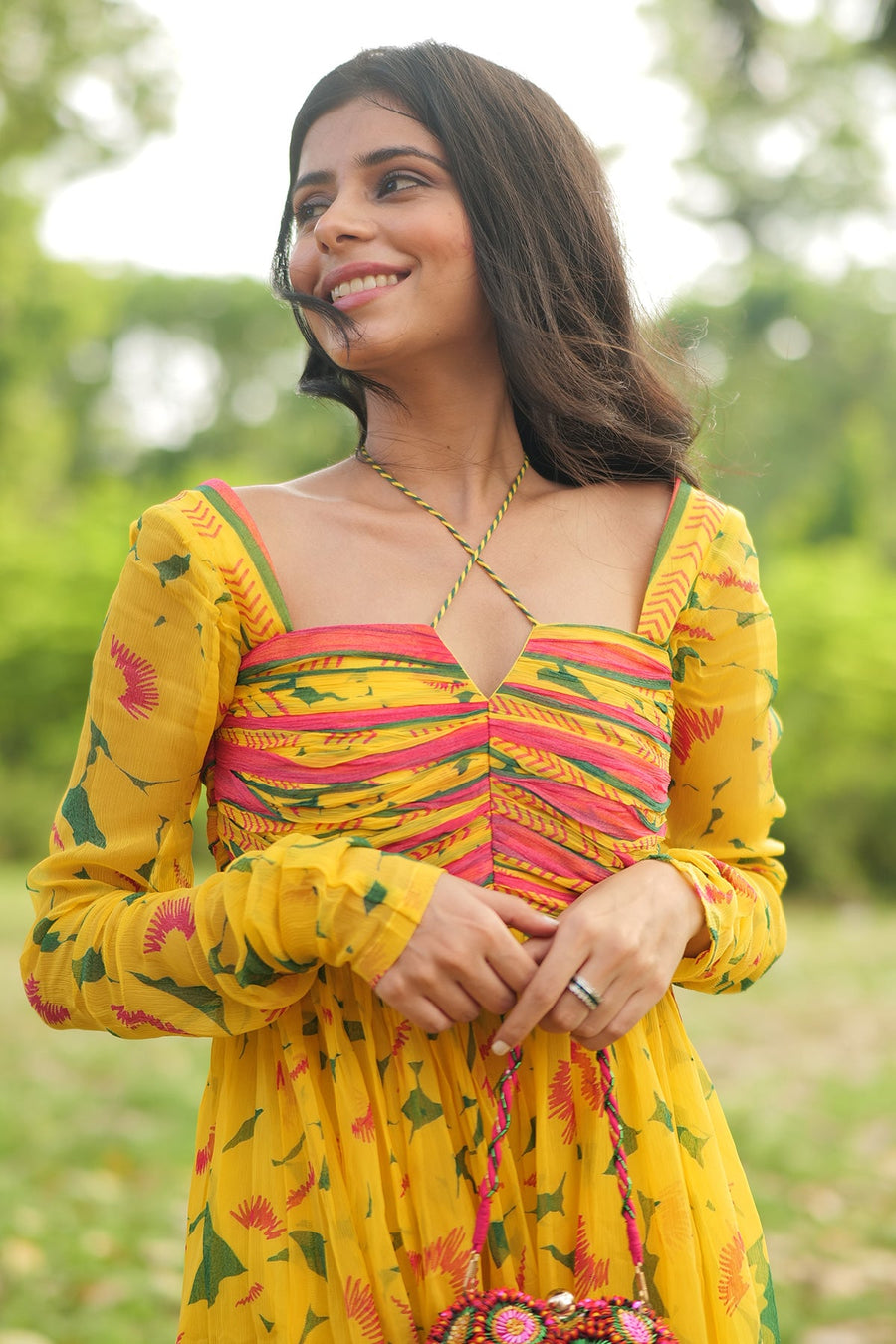Ayushi in Ora Gharara °