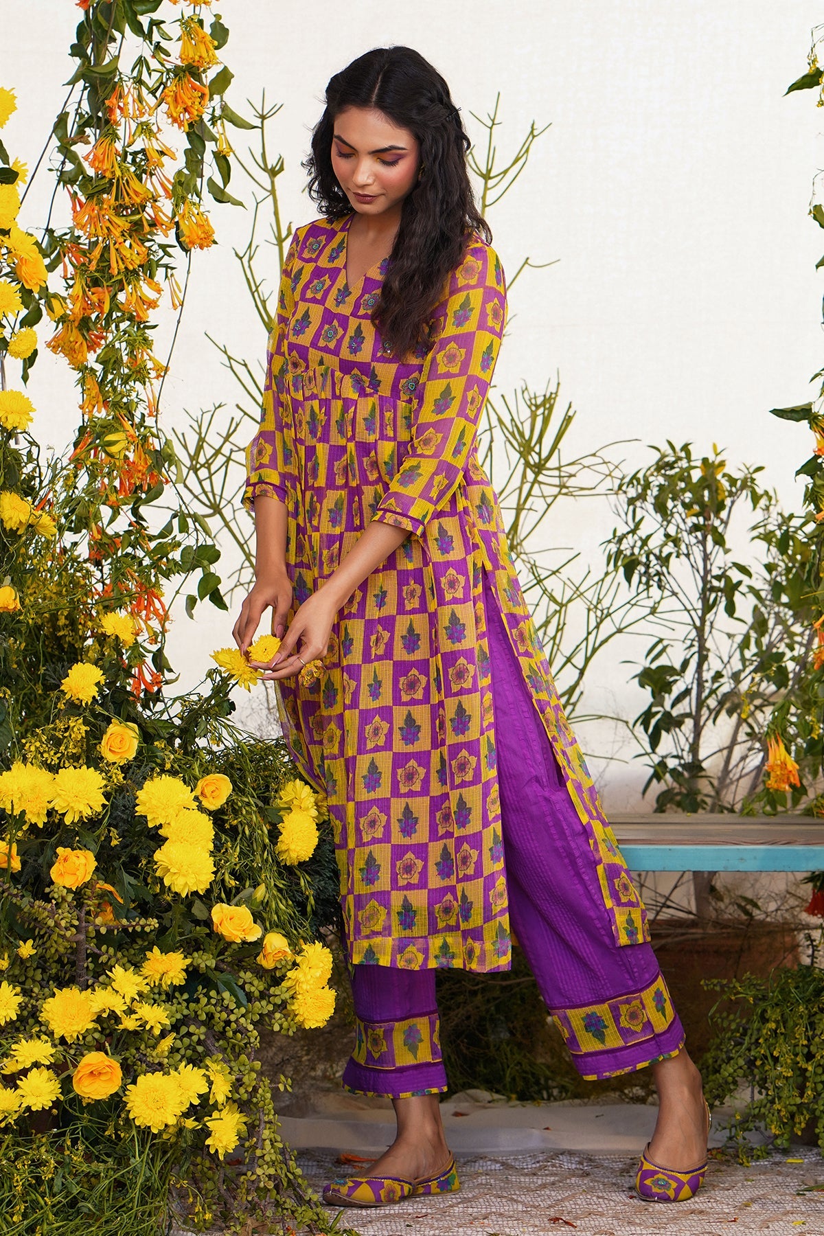 Qurbat Kurta Set Of 2 - Baise Gaba