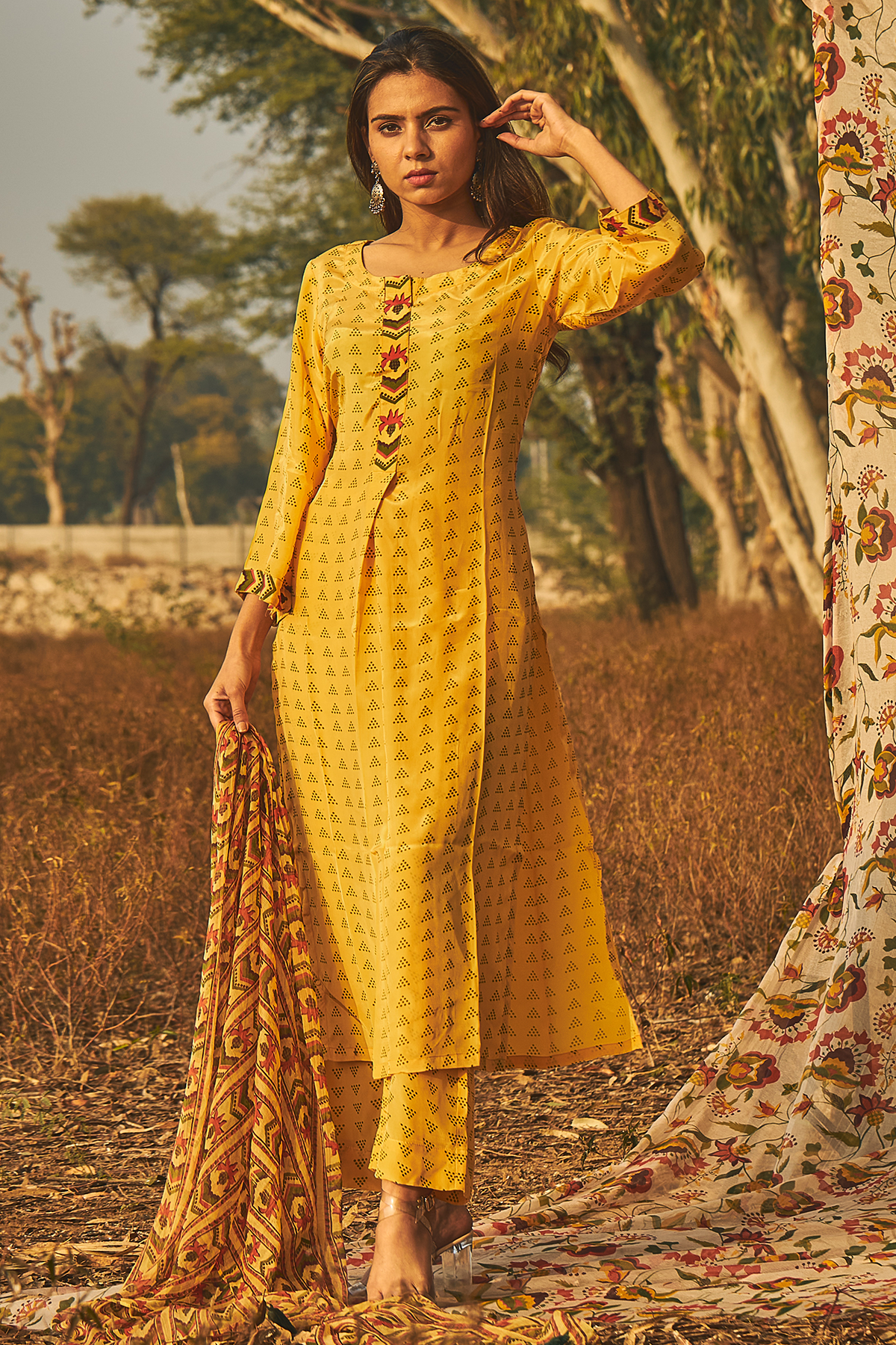 Sambac Kurta Set Of 2 - Baise Gaba