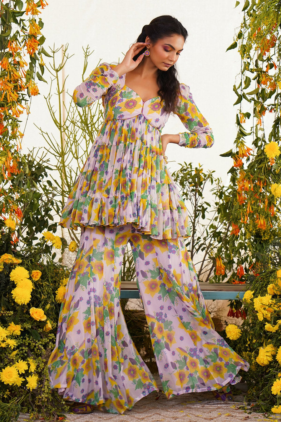 Sayonee Top - Baise Gaba