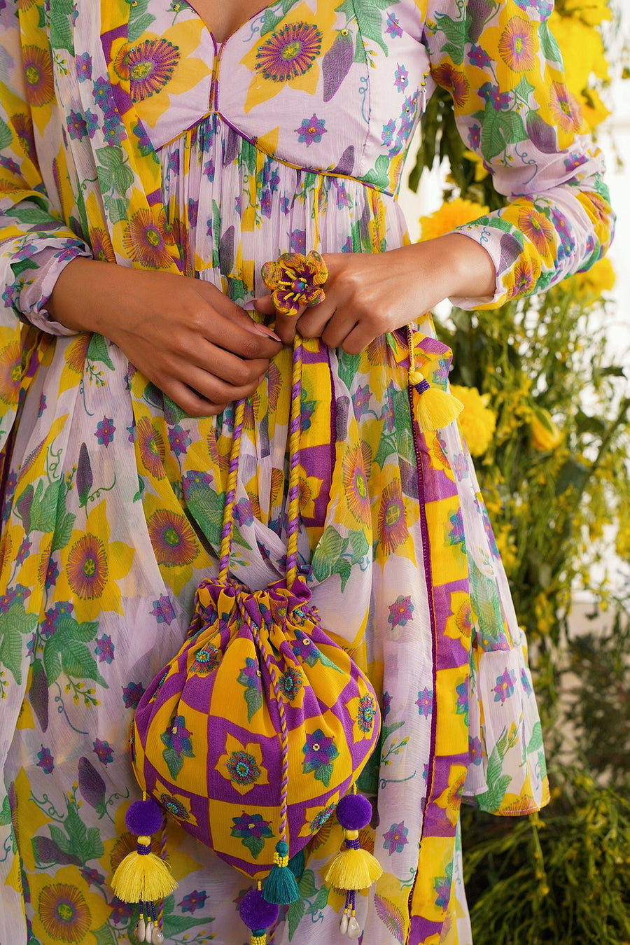 Sayonee Top - Baise Gaba